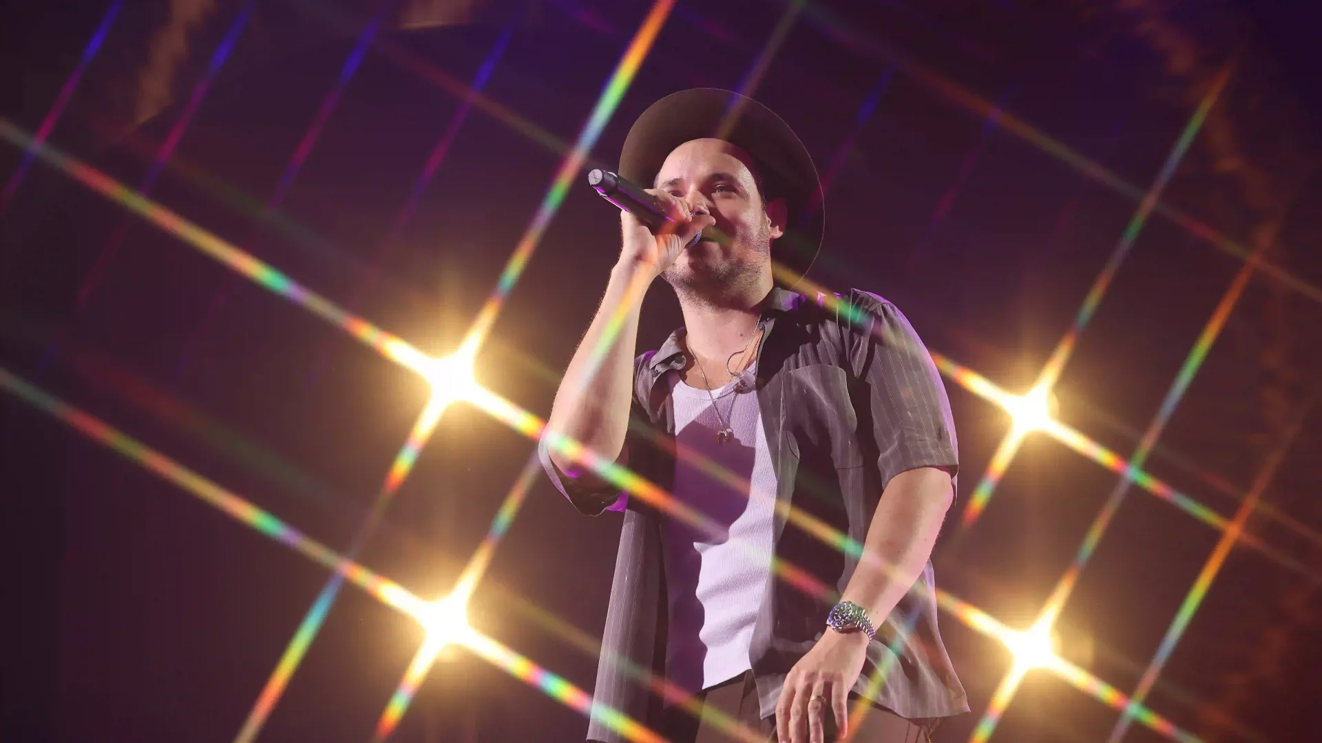 Israel Ribeiro no palco